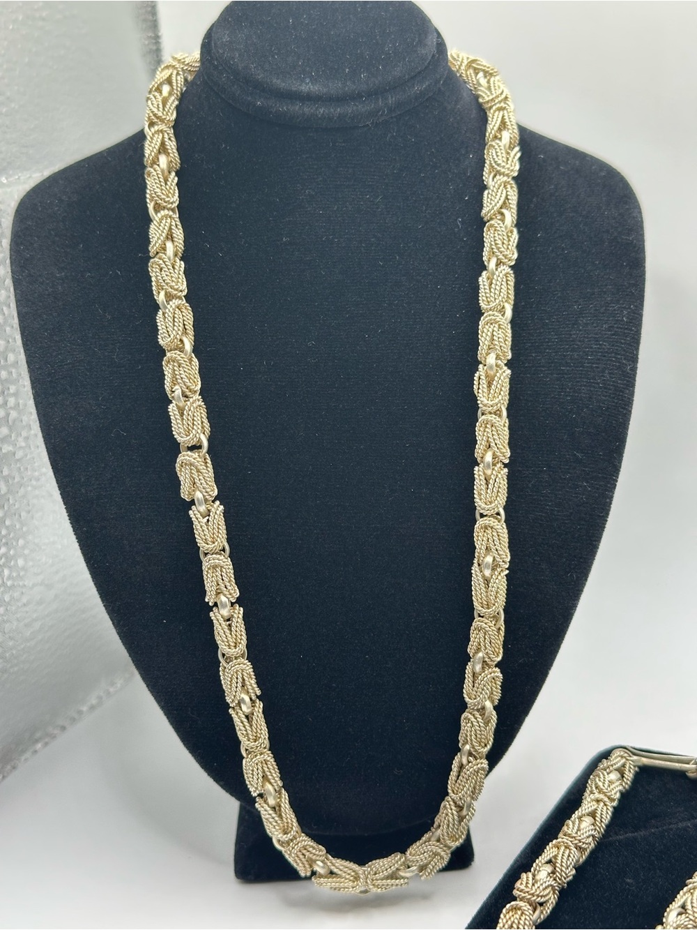 Vintage Silver Tone Rope Knot Jewelry Set Necklace Bracelet Earrings Marked - Picture 4 of 12